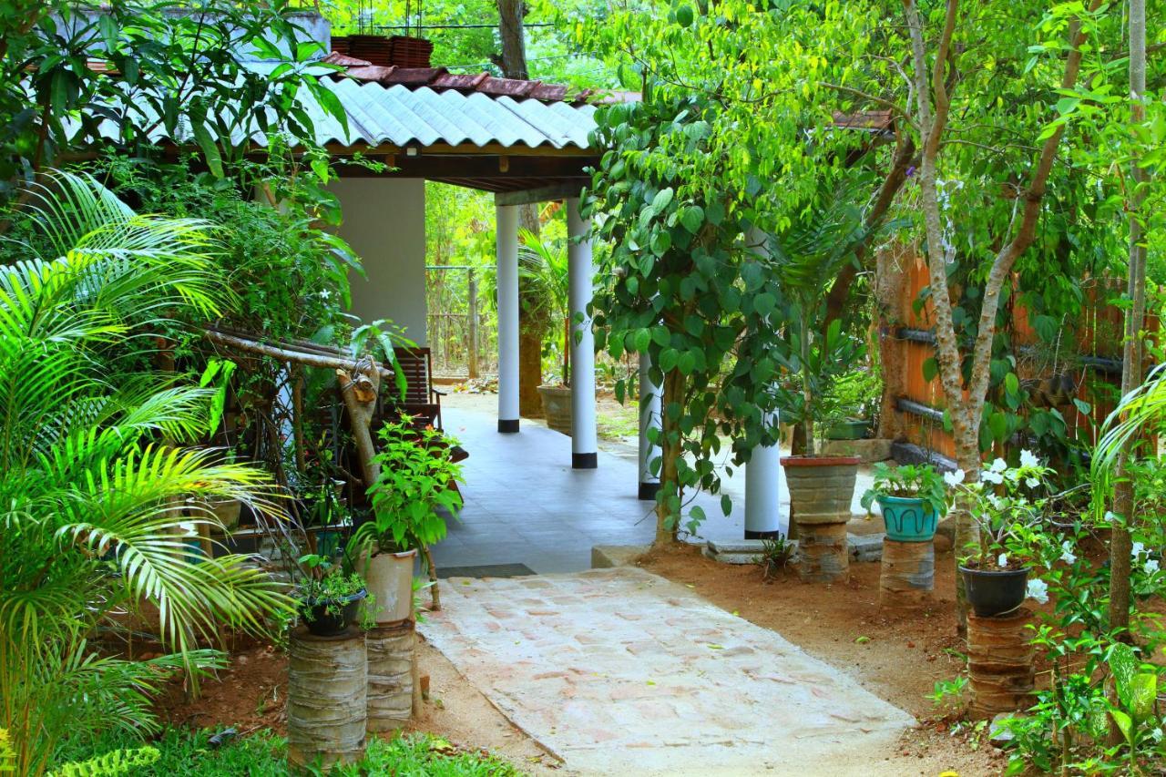 Nature Park Udawalawe Bagian luar foto